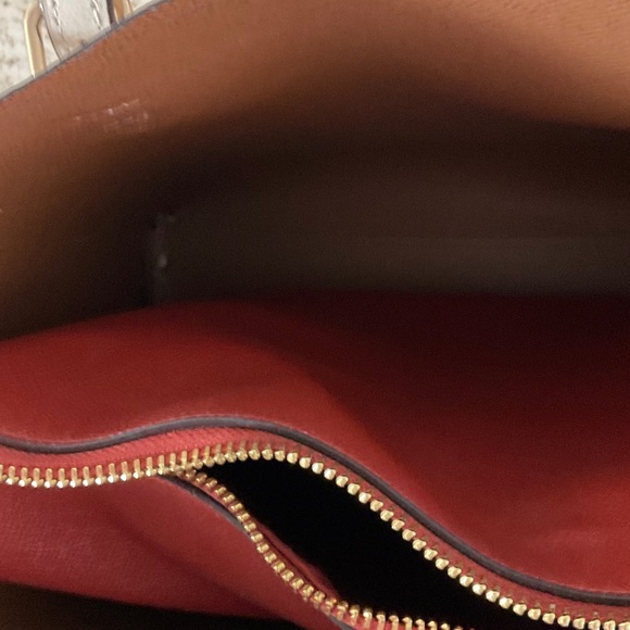 Coach Signature Beige Tote with Pouch - Picture 11 of 12